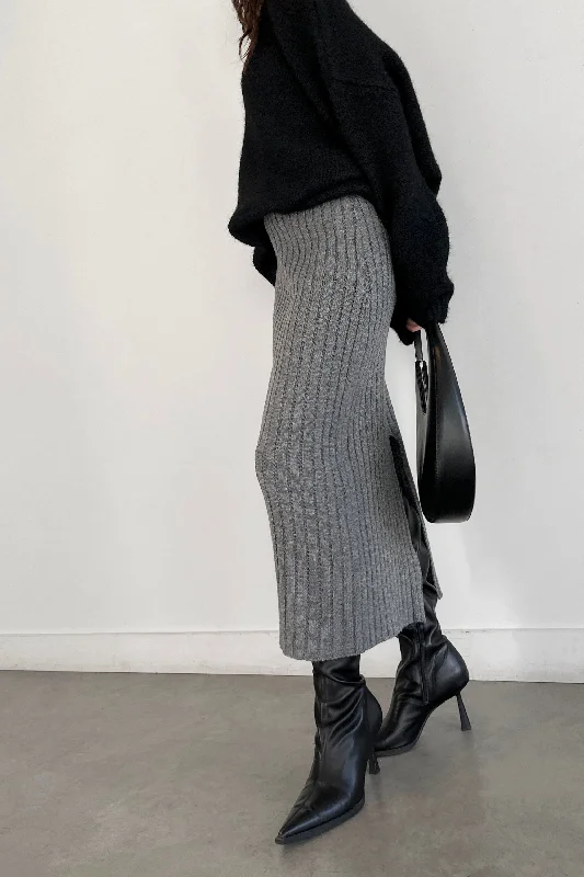 SWEATER MIDI SKIRT