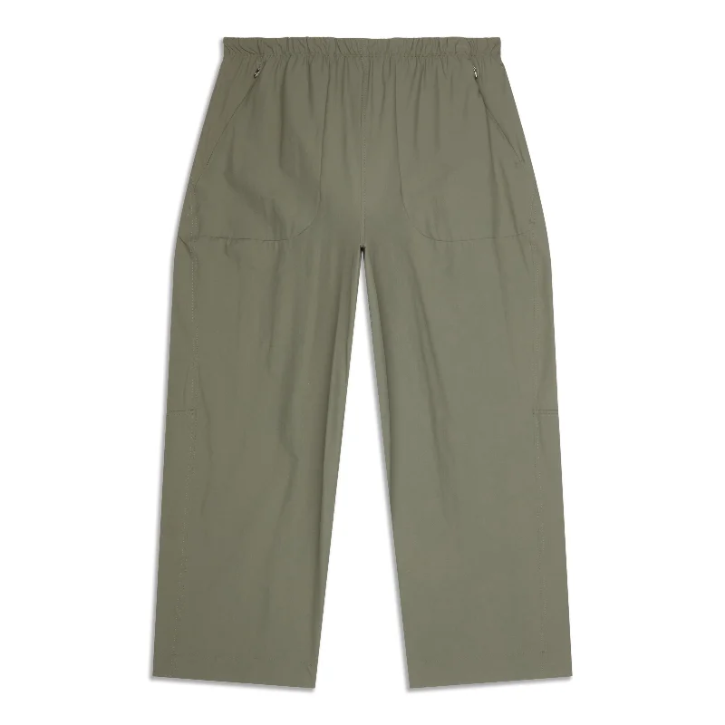 Lightweight Mid-Rise Barrel-Leg Cropped Pant - Resale