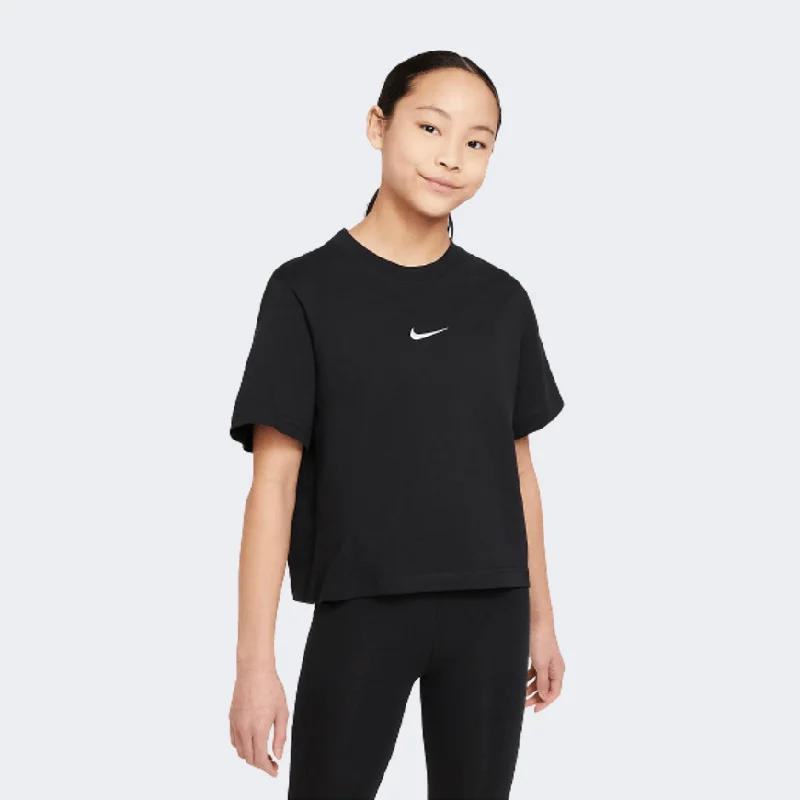 Nike Sportswear Essential Girls Lifestyle T-Shirt Black